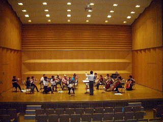 ���K���i